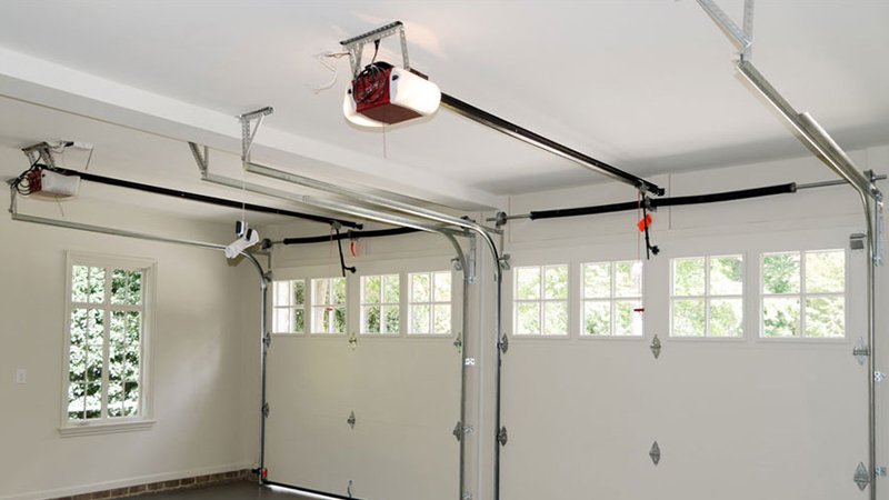 Features need to be looked after in a residential garage door