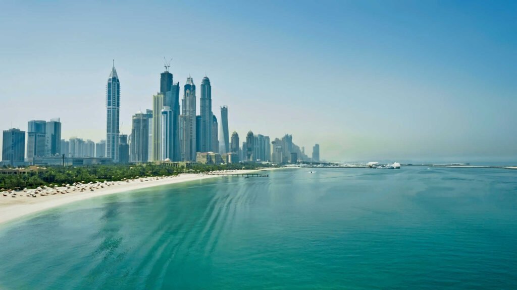 Try parasailing and make your journey to Dubai genuinely memorable.