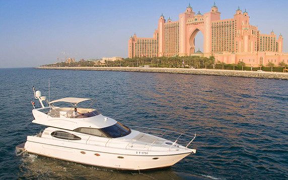 How to select the best Dubai Marina boat ride