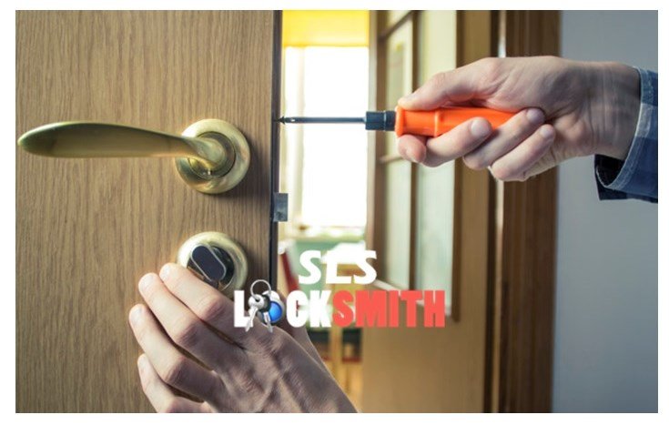 24-hour locksmith service Brandon