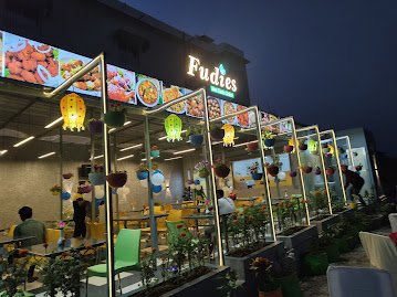 Where Taste Meets Tradition: Unveiling Fudies Family-Friendly Restaurant in Dasarathpur